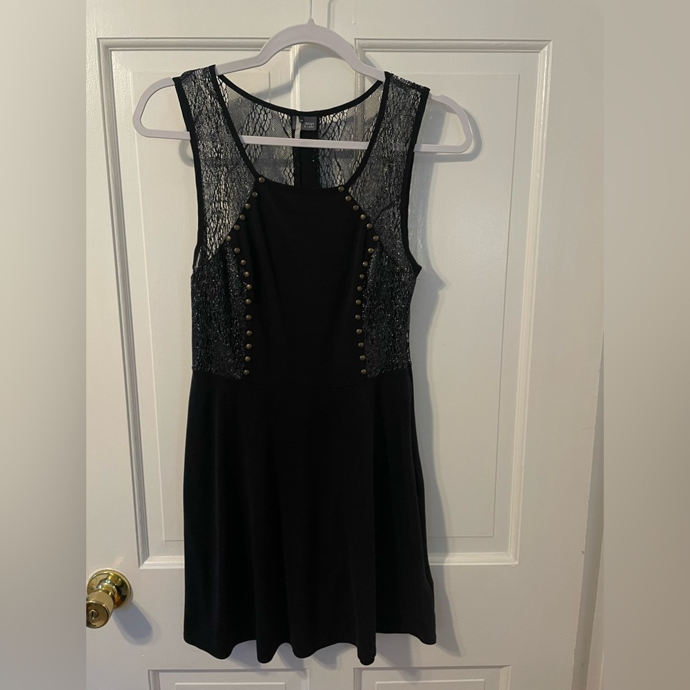 Medium Sparkle & Fade black lace dress